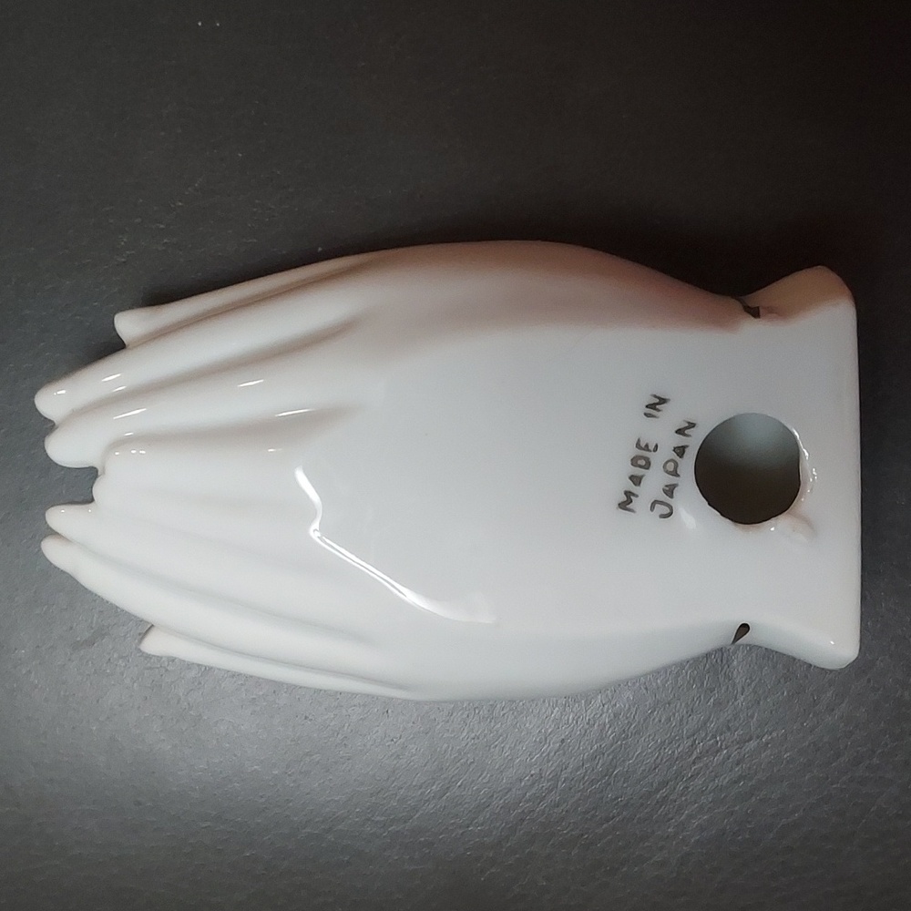 Vintage 1950/60s Small Porcelain Hand FINAL - Picture 2 of 9